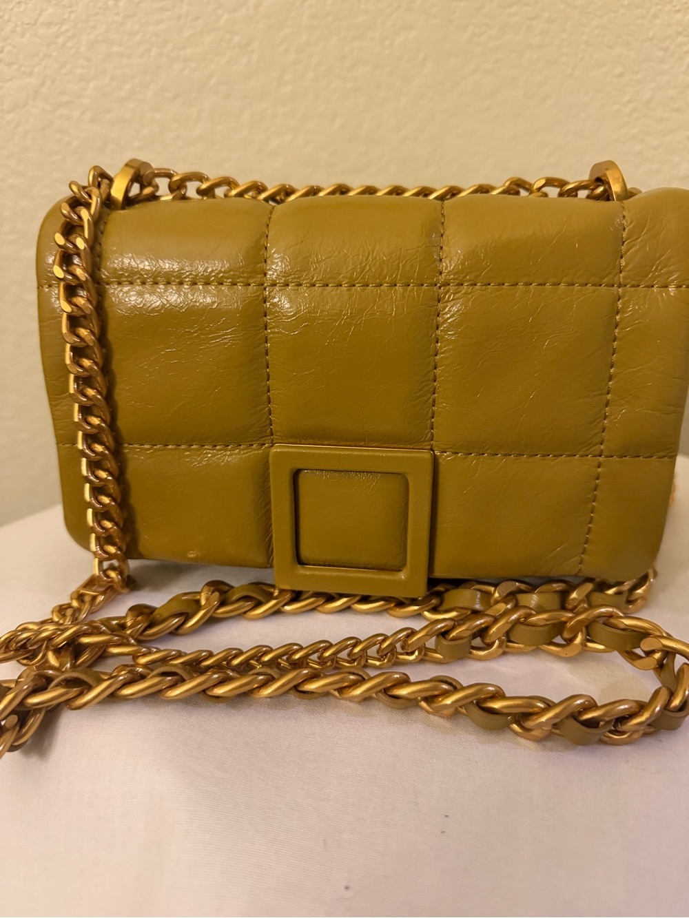 PURIFICACIÓN GARCÍA PG Quilted Chain Shoulder Bag in MUSTARD/green